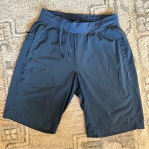 Men’s Lululemon T.H.E Short 11” liner-less Size Medium.